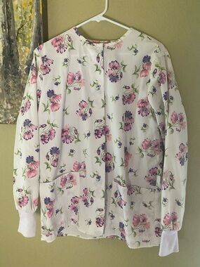 Bwear White with Pink & Purple Floral Print scrub jacket  size medium